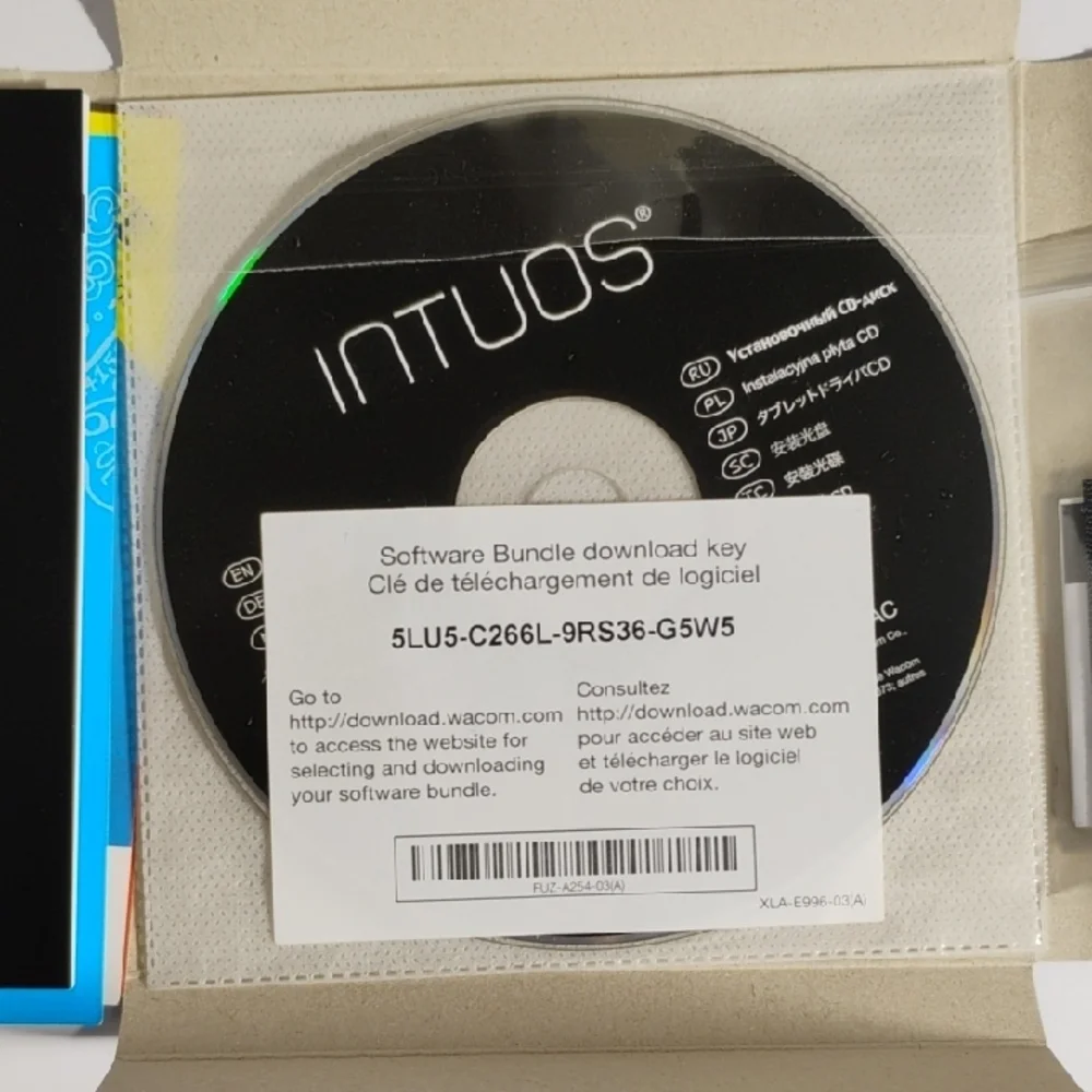 Intuos Wacom Black Digital Drawing Tablet with Stylet & Multi-Touch